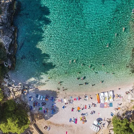 Holiday home Awesome In Pula